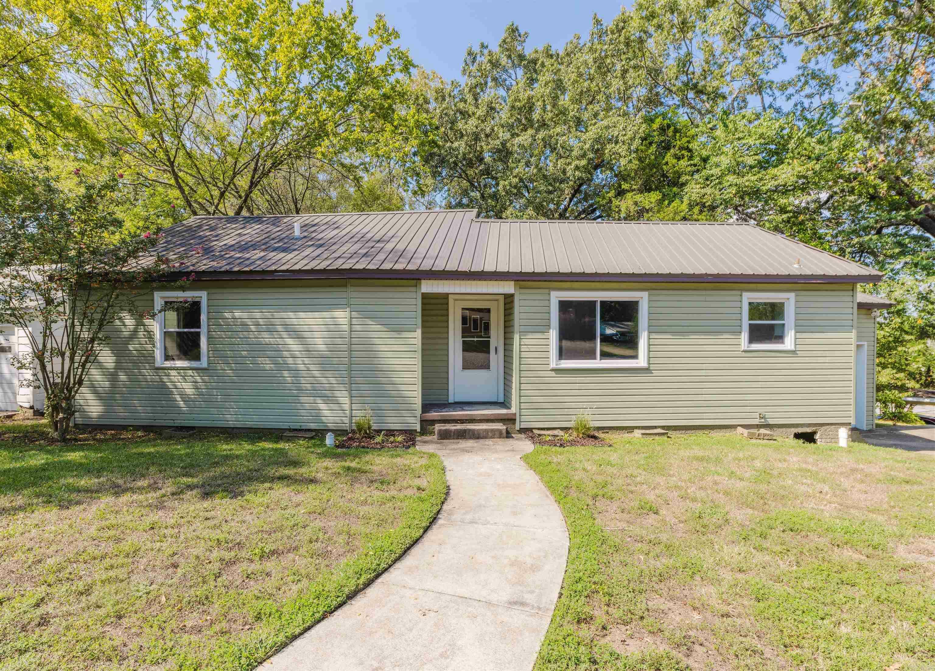 Property Photo:  824 Denton Street  AR 72015 