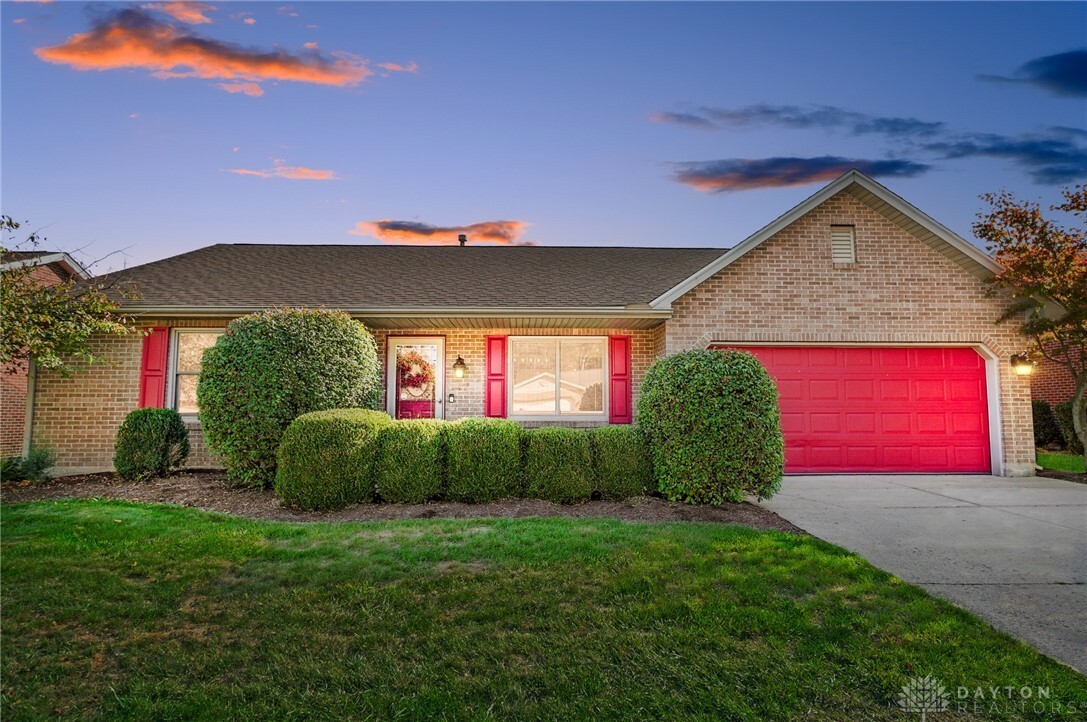 Property Photo: 606 Oakridge Drive OH 45177