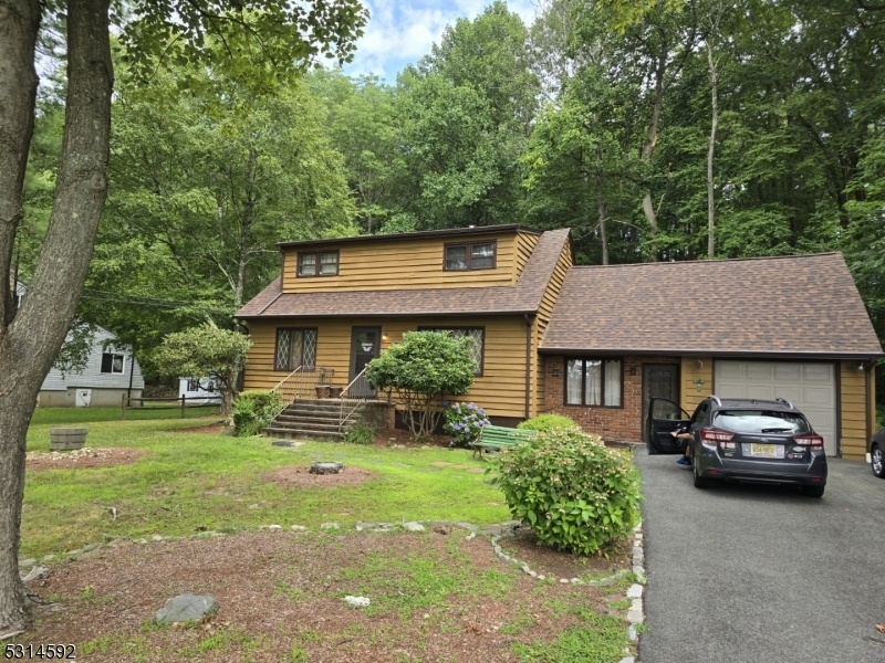 24 Fawn Lake Rd  Hardyston Twp. NJ 07460 photo