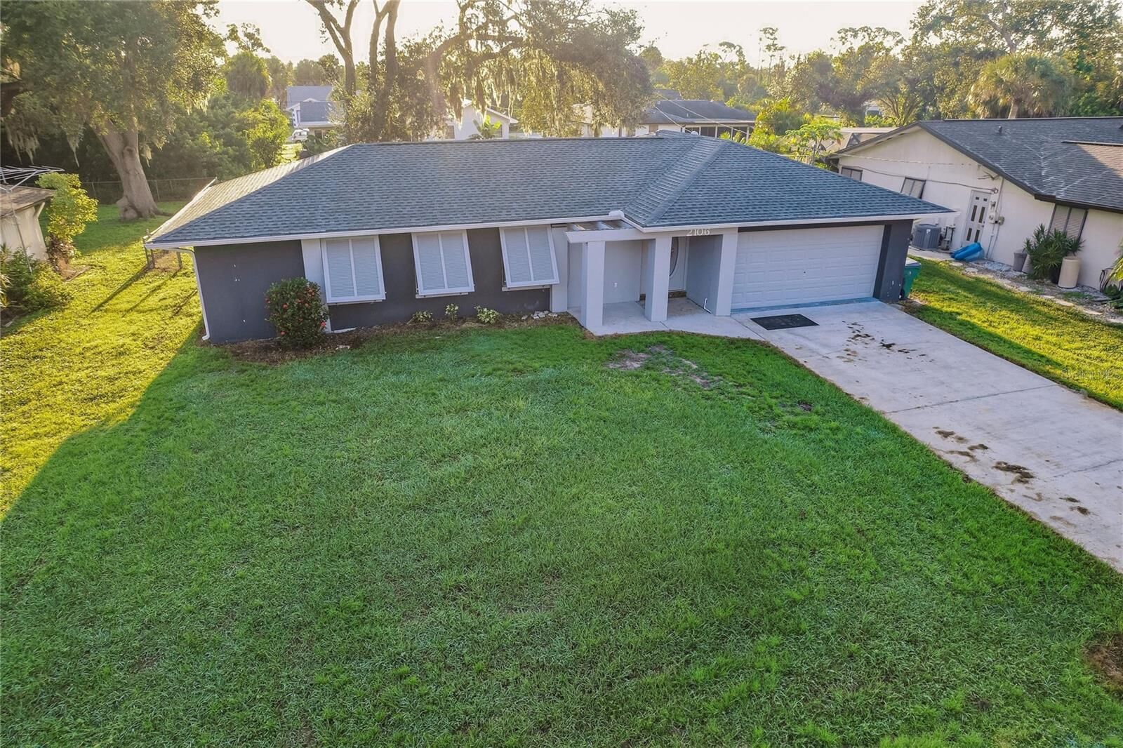 Property Photo:  2106 Wonderwin Street  FL 33948 