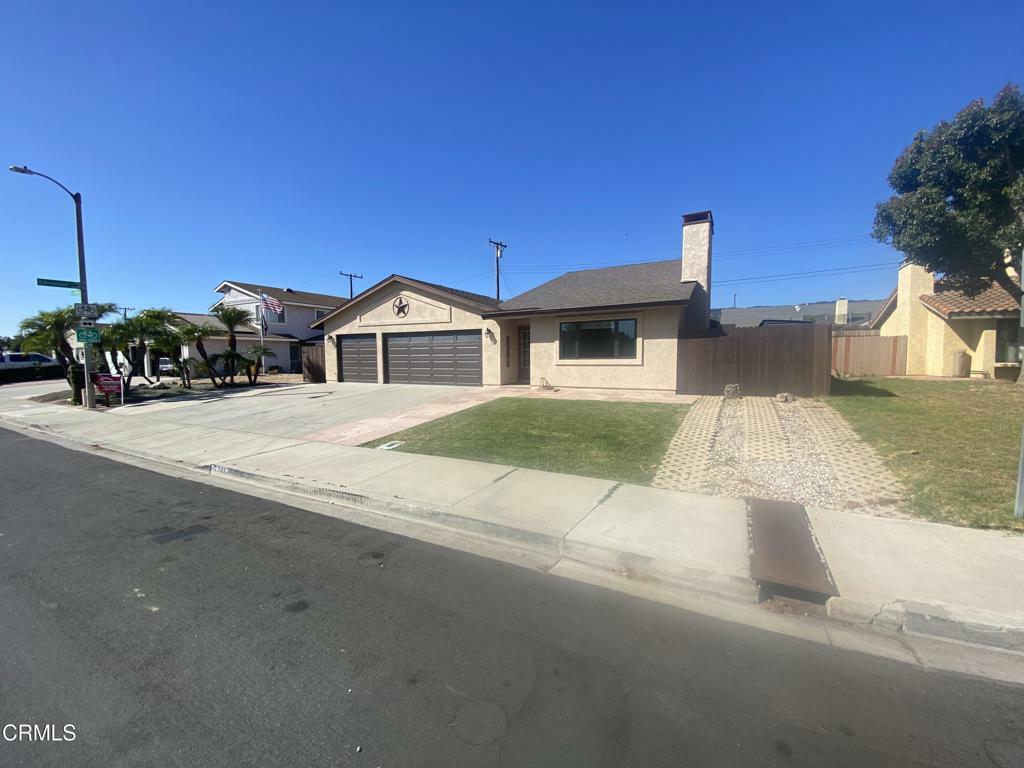 Property Photo:  2761 Los Nogales Avenue  CA 93010 