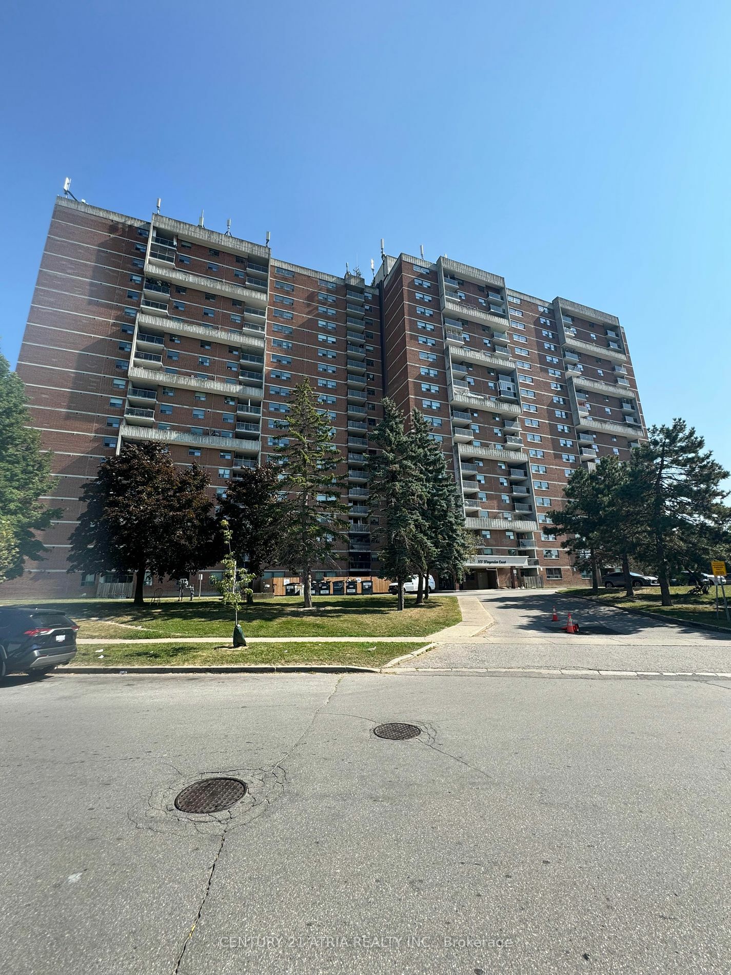 100 Wingarden Crt 1513  Toronto ON M1B 0A4 photo