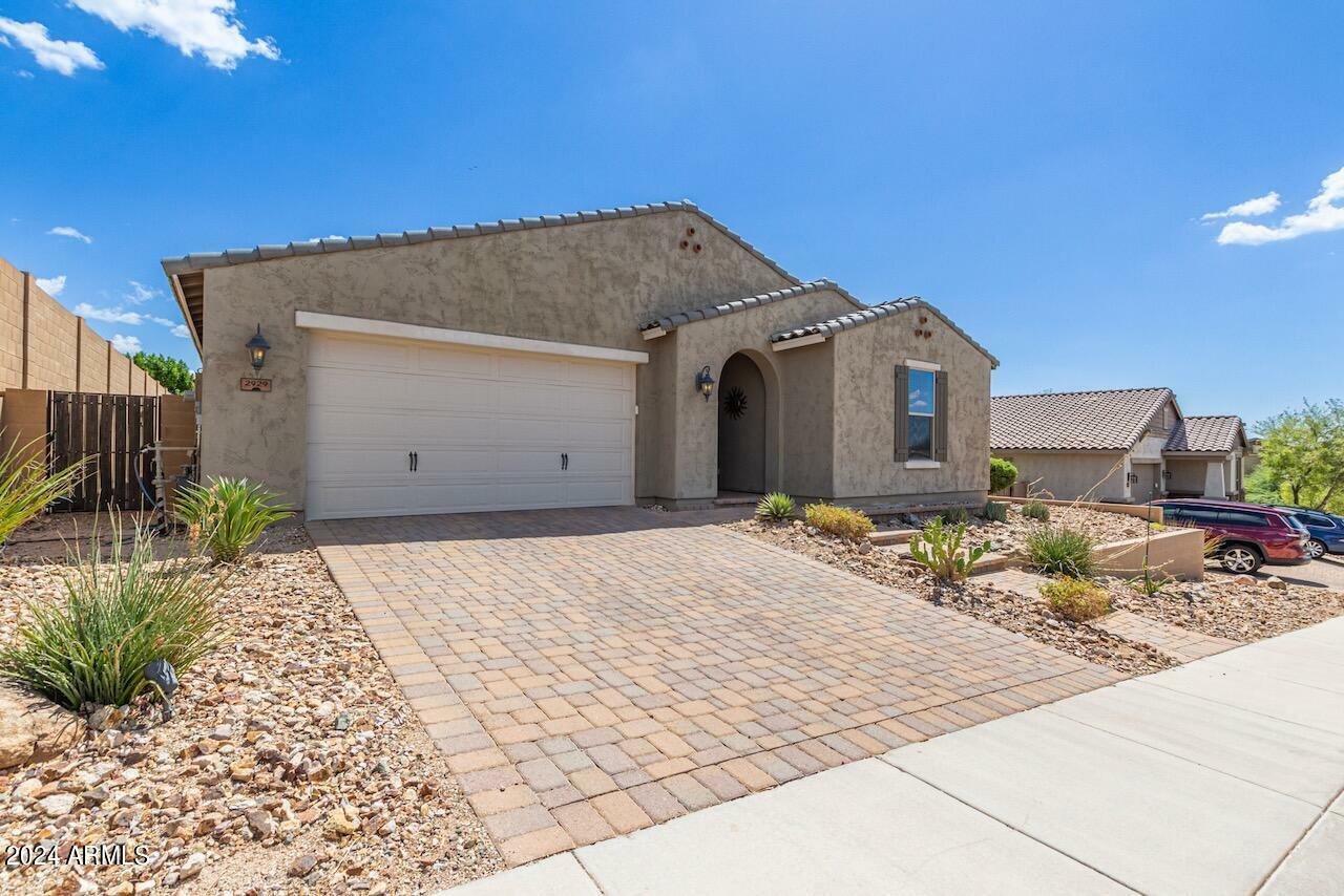 Property Photo:  2929 W Amber Sun Drive  AZ 85085 