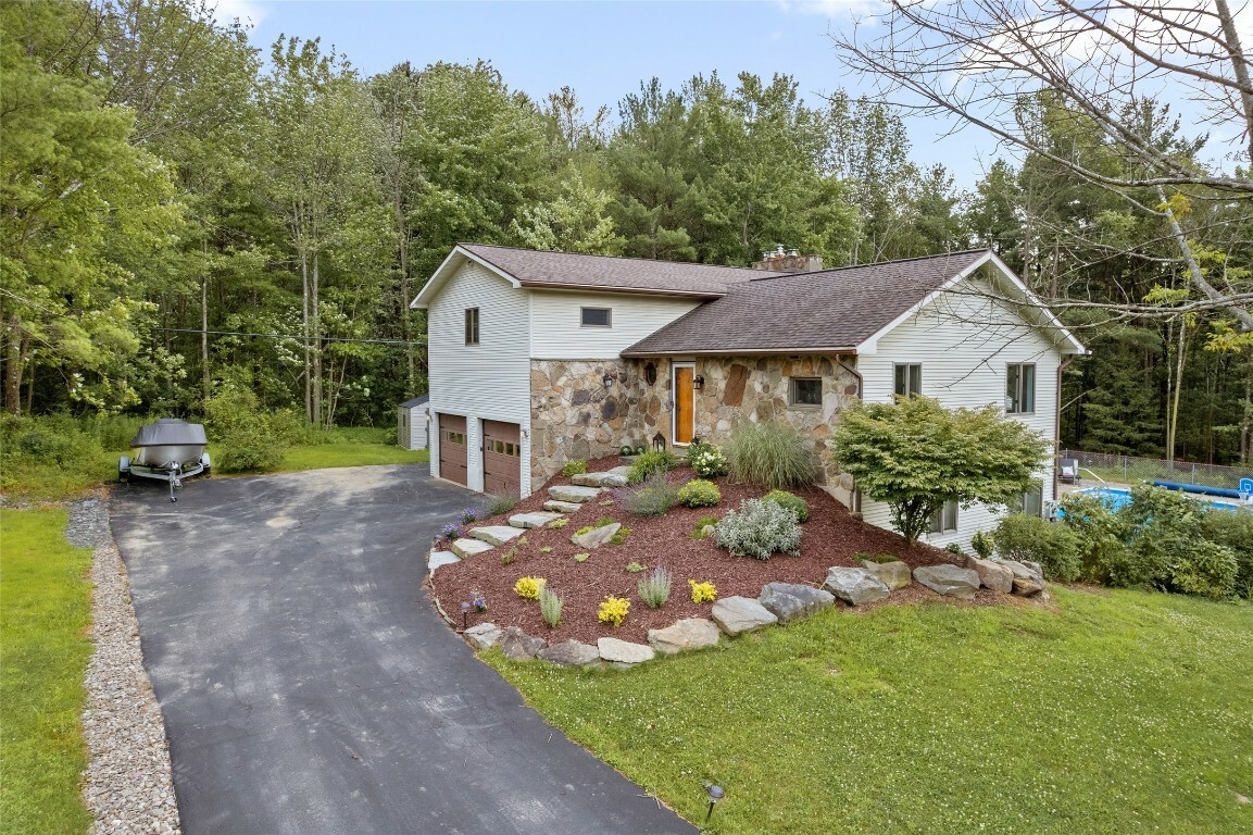 Property Photo:  1259 Fowler Place  NY 13903 