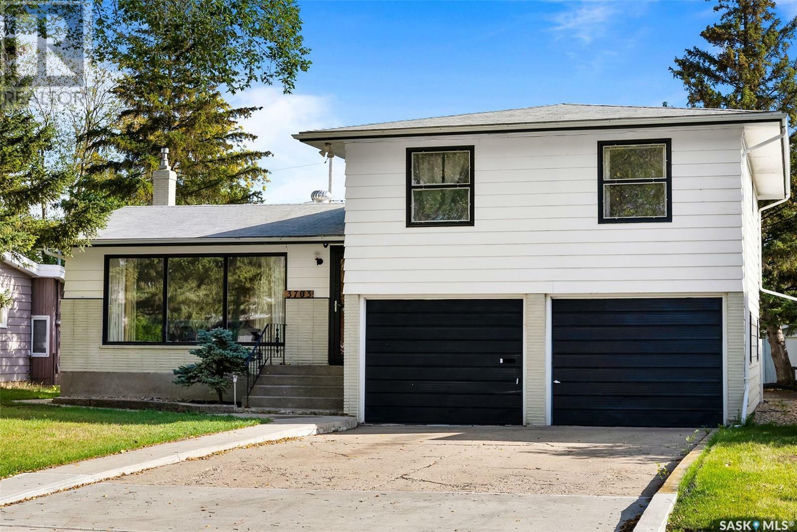 Property Photo:  3703 Allen Avenue  SK S4S 1A1 