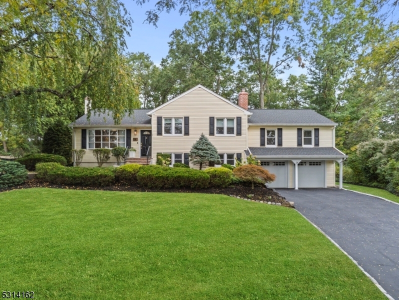 19 Florham Ave  Florham Park Boro NJ 07932 photo