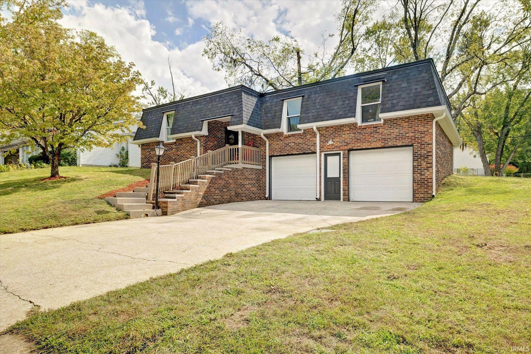 Property Photo:  816 E Allendale Drive  IN 47401 