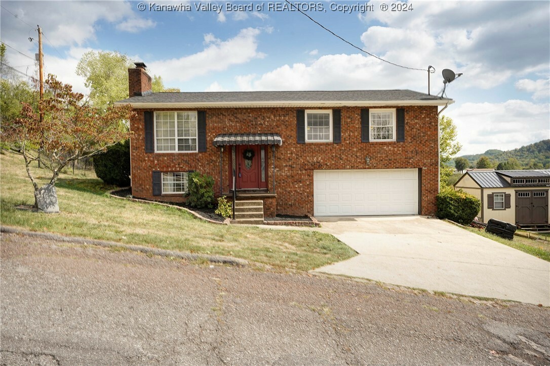 Property Photo:  5240 Linda Vista Drive  WV 25313 