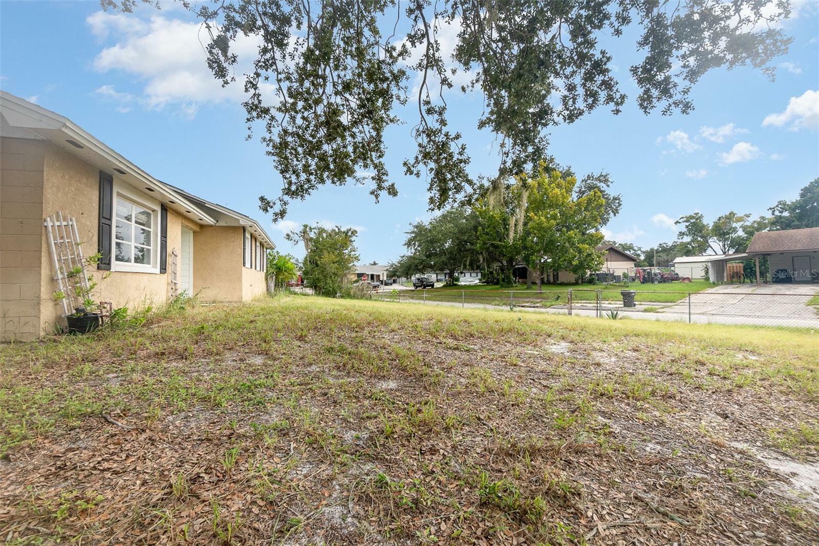 Property Photo:  503 Holt Circle  FL 33880 