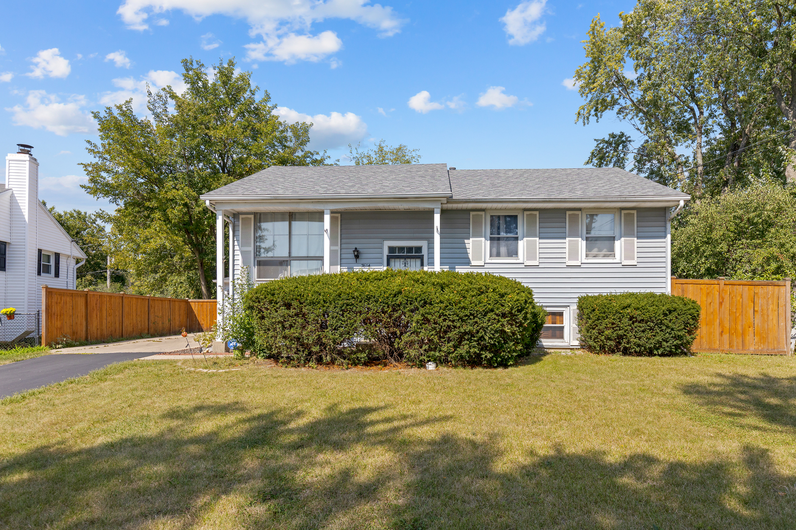 Property Photo:  7614 Deerfield Avenue  IL 60517 