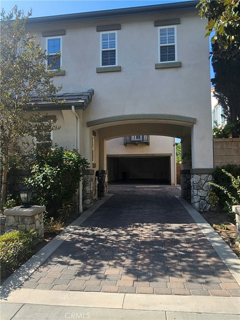 Property Photo:  7 Pasadena  CA 92602 