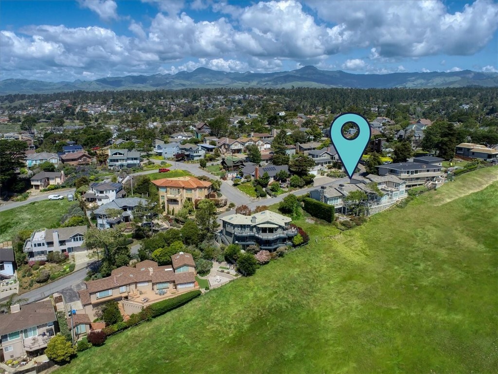 Property Photo: 404 Huntington Road CA 93428