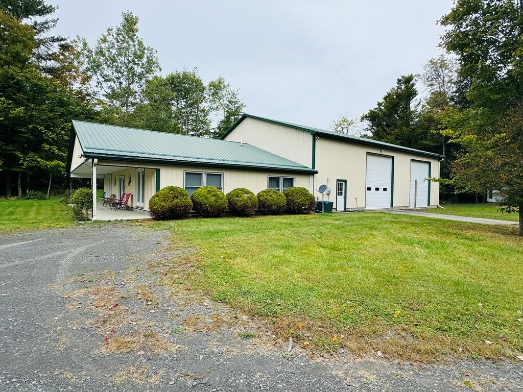 Property Photo:  321 Brothers Way  PA 18837 