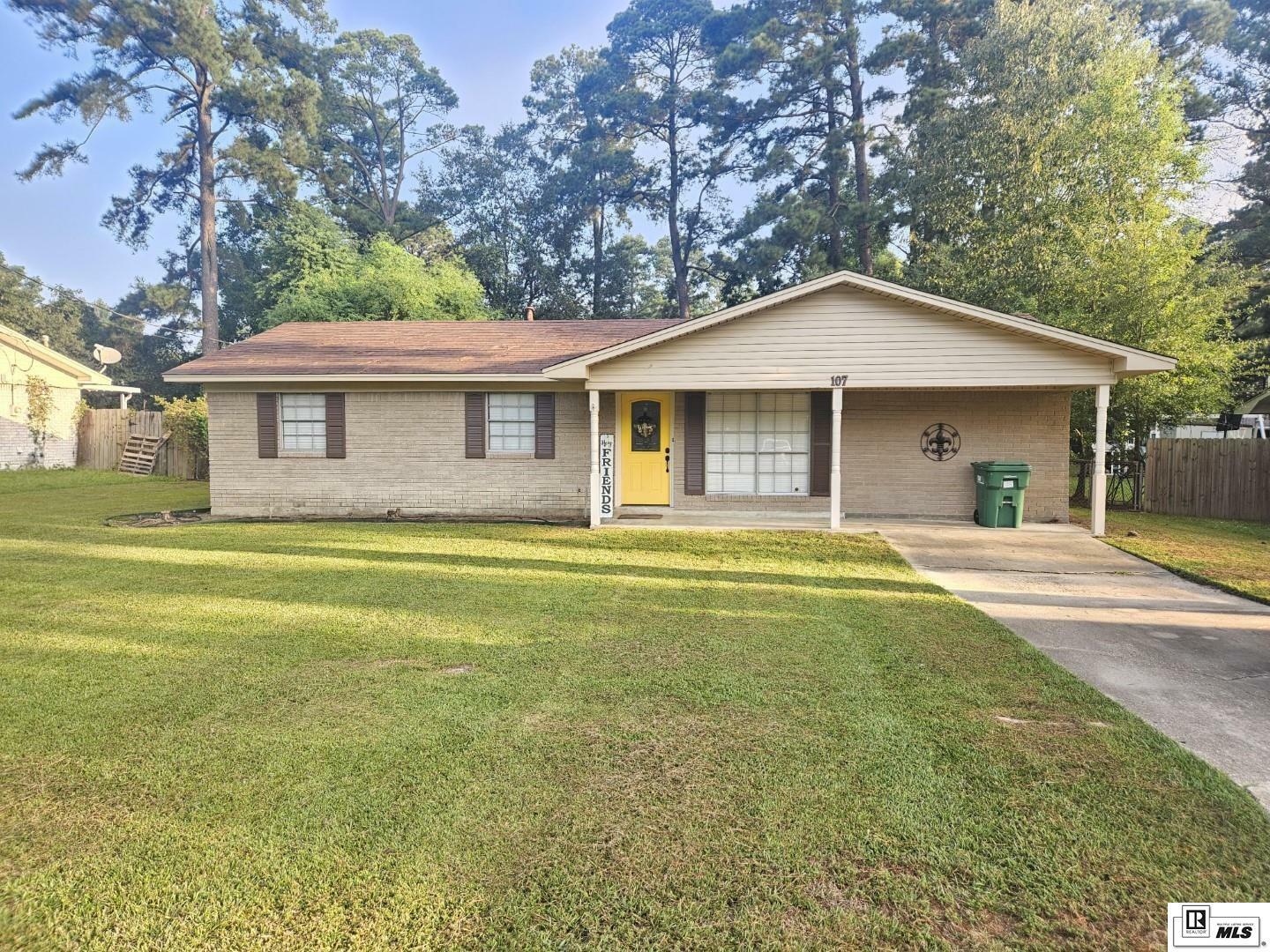 Property Photo:  107 Crestview Drive  LA 71291 