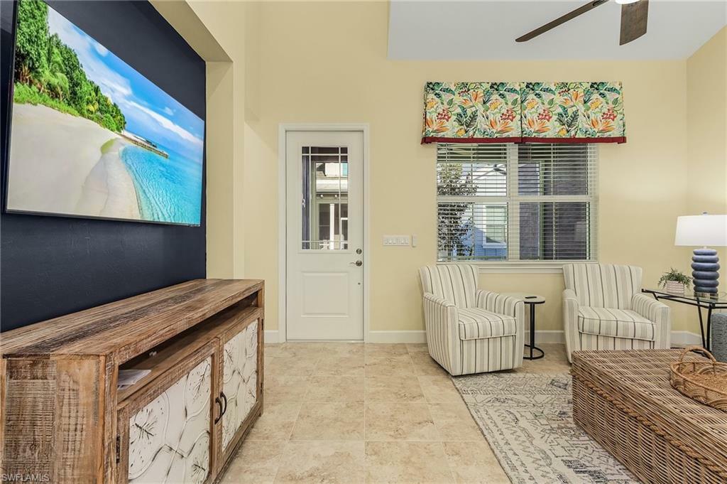 Property Photo:  7290 Saona Ct  FL 34113 