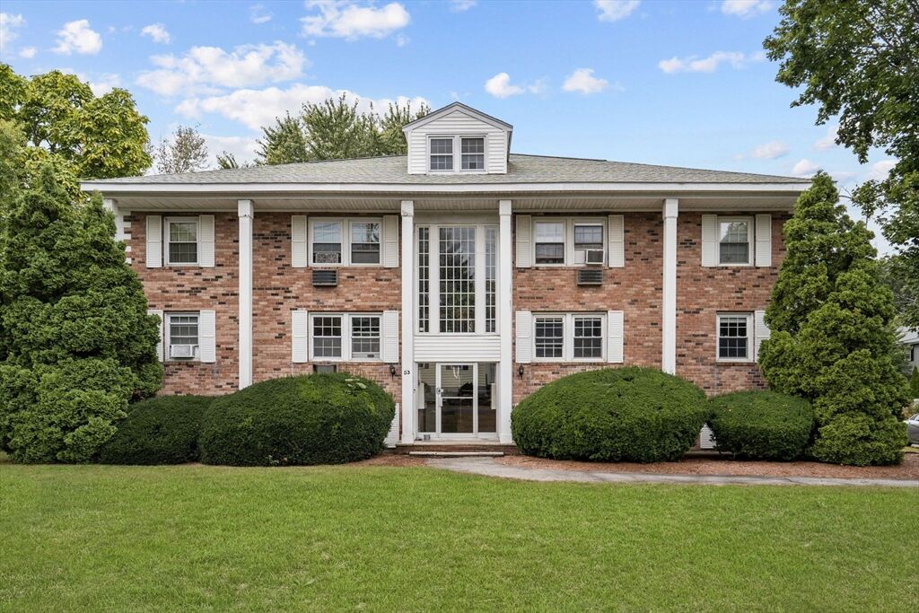 Property Photo:  53 N Billerica Rd 5  MA 01852 