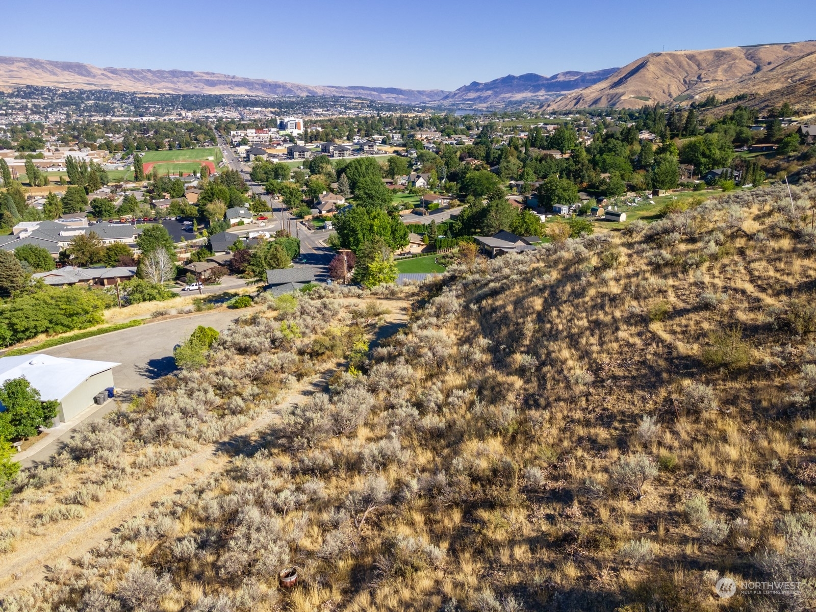 Property Photo:  1 Nna Skyline Drive  WA 98801 