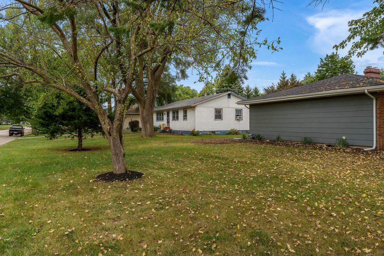 Property Photo:  1865 Virginia Street  WI 53511 