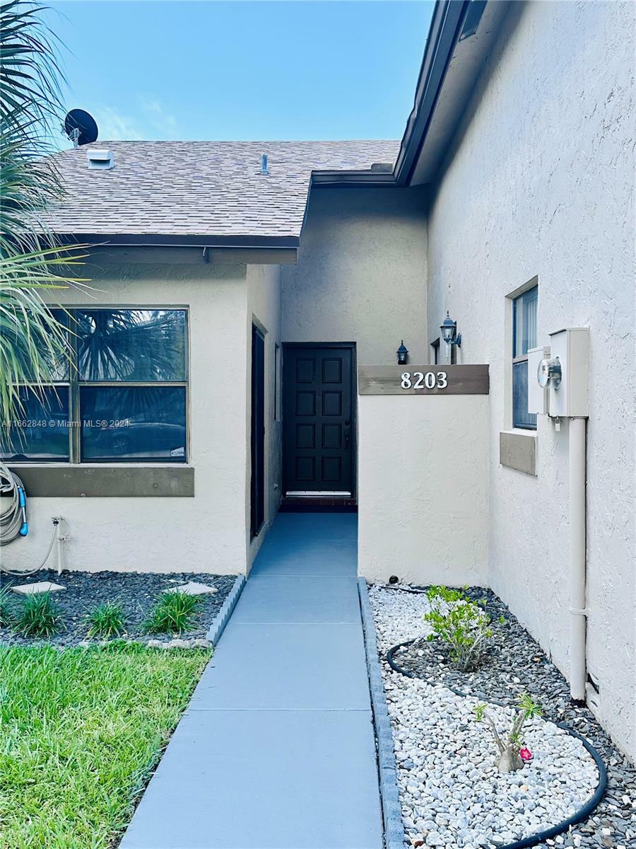 Property Photo:  8203 NW 100th Dr #8202  FL 33321 