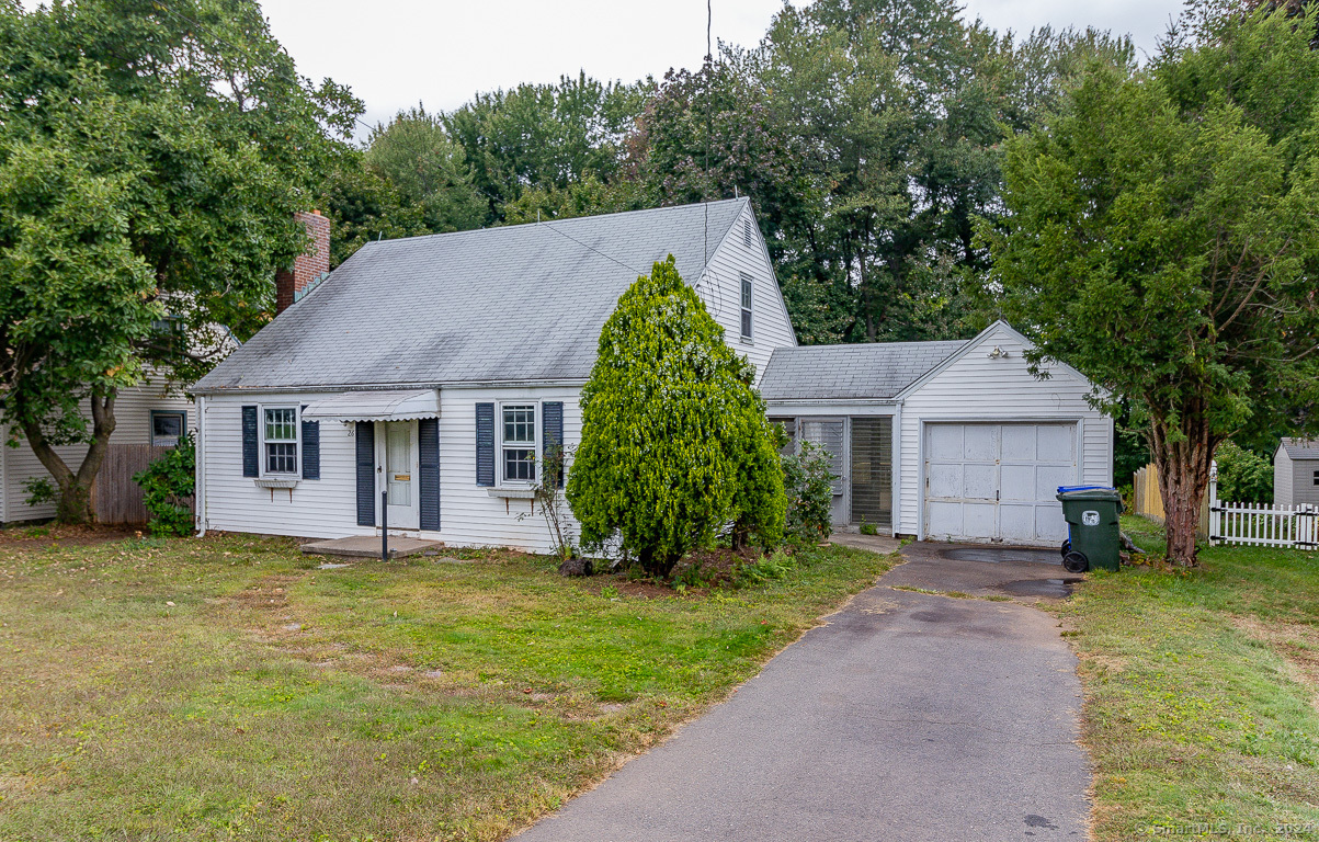 Property Photo:  26 Northwood Road  CT 06111 