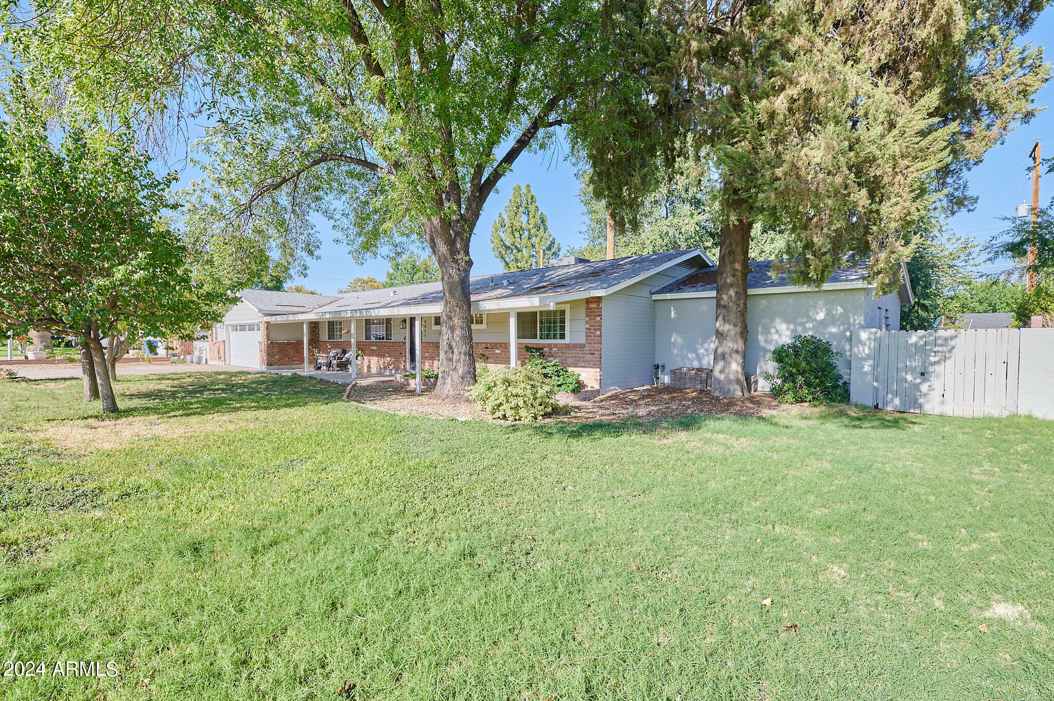 Property Photo:  8049 N 16th Avenue  AZ 85021 