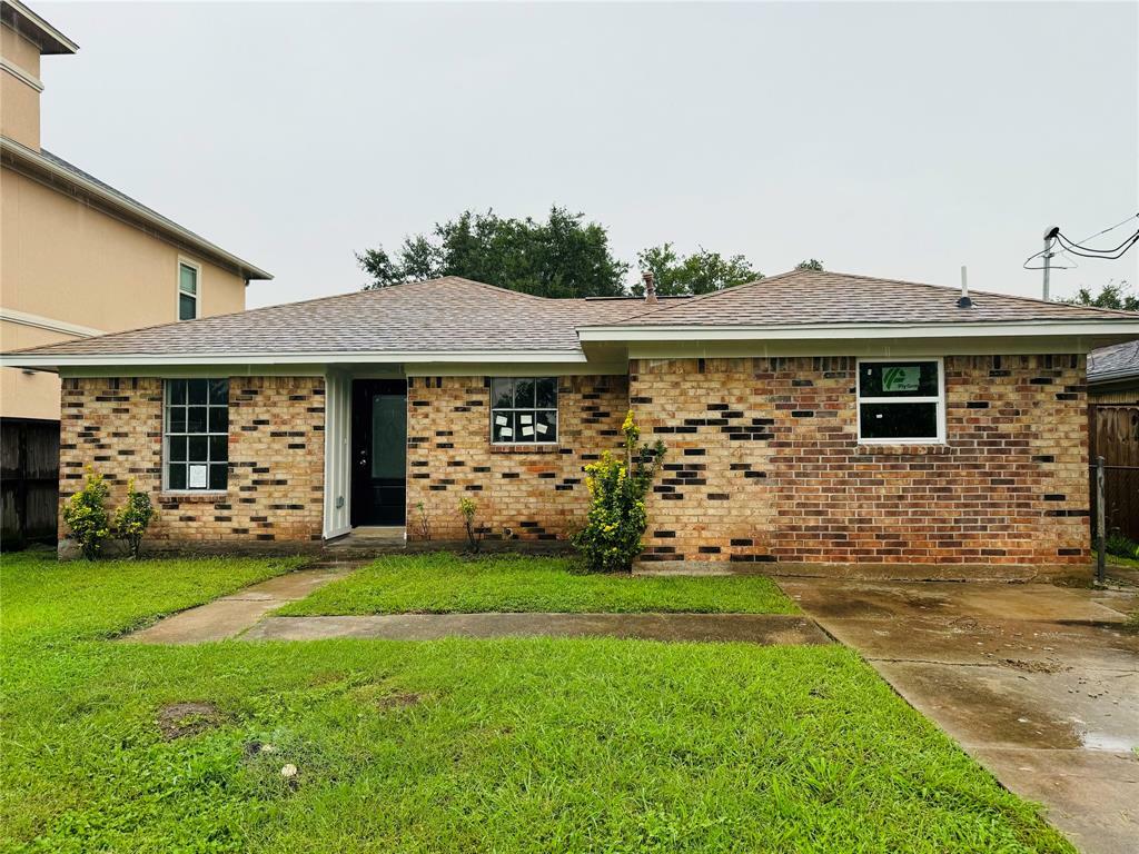 Property Photo:  1014 Avenue K  TX 77587 