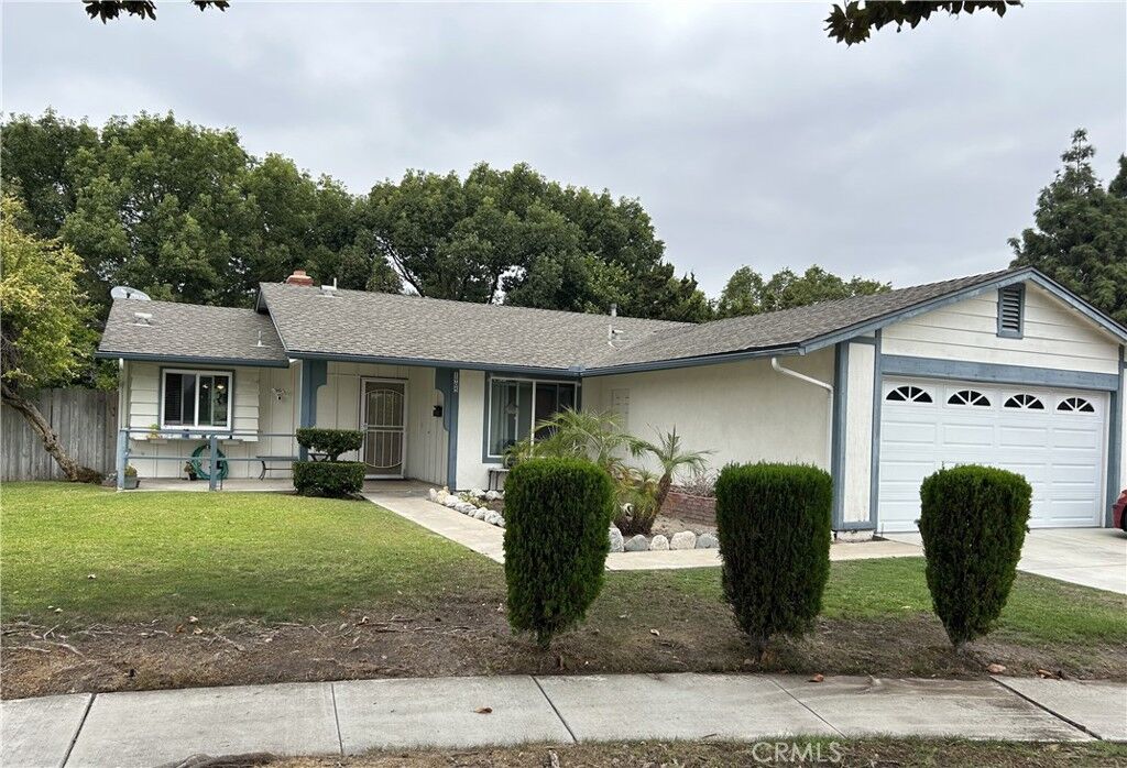 Property Photo:  1905 E Cortney Way  CA 92805 