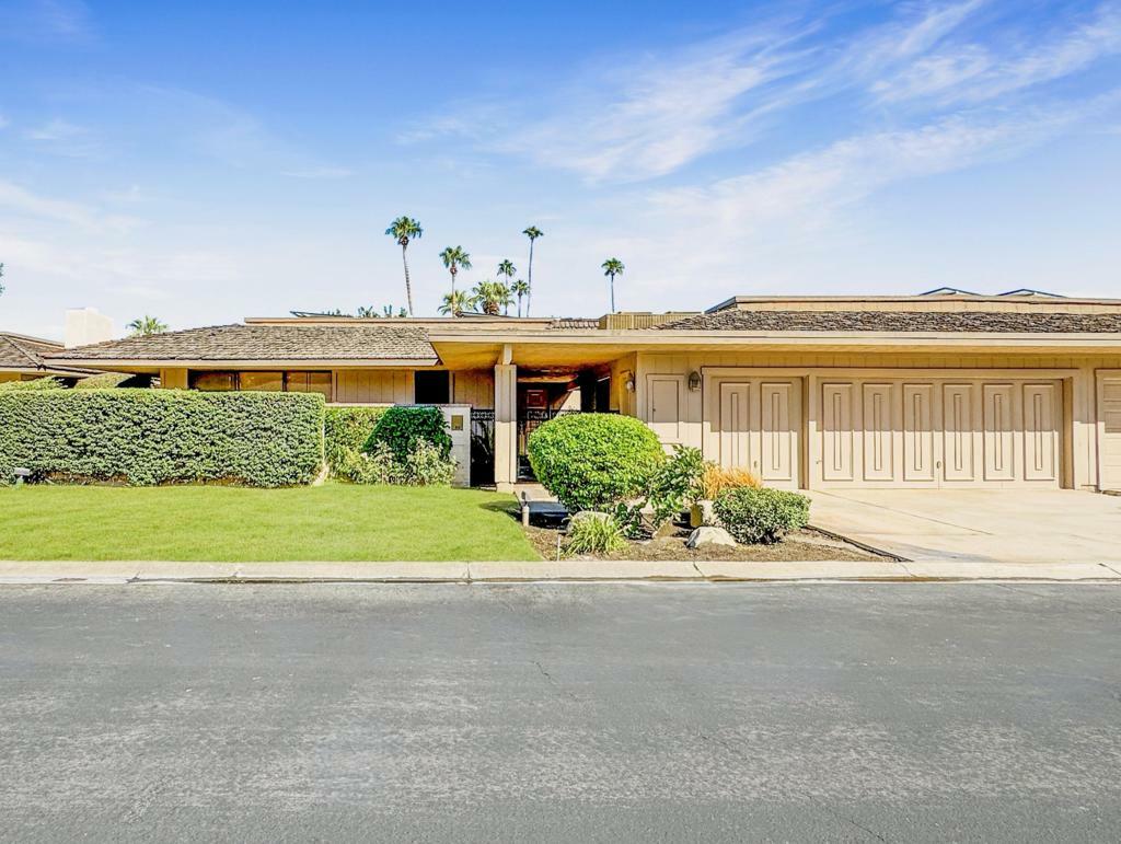 Property Photo:  39 Princeton Drive  CA 92270 