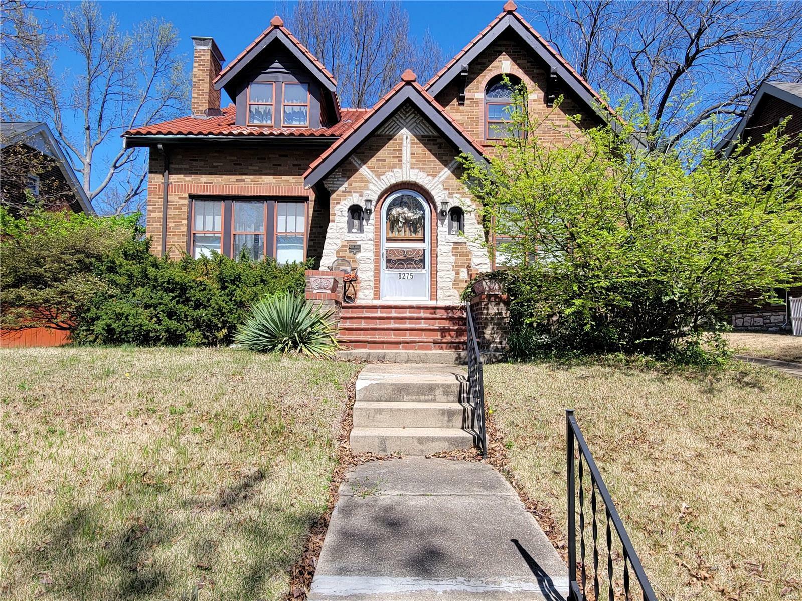 Property Photo:  8275 Glen Echo Drive  MO 63121 