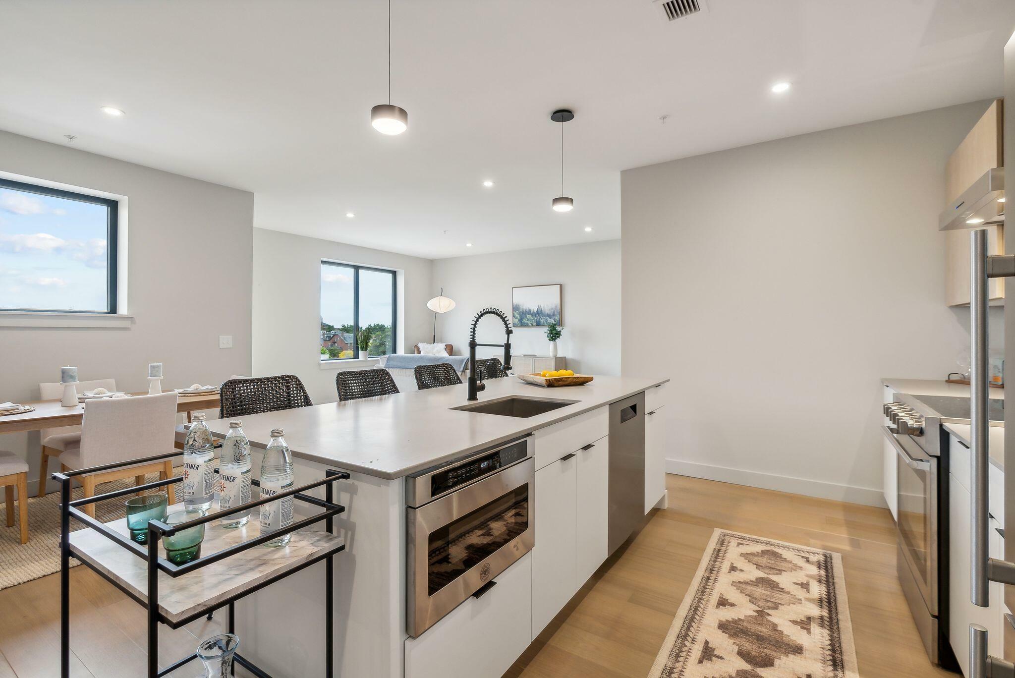 Property Photo: 75 Chestnut Street 707 ME 04101