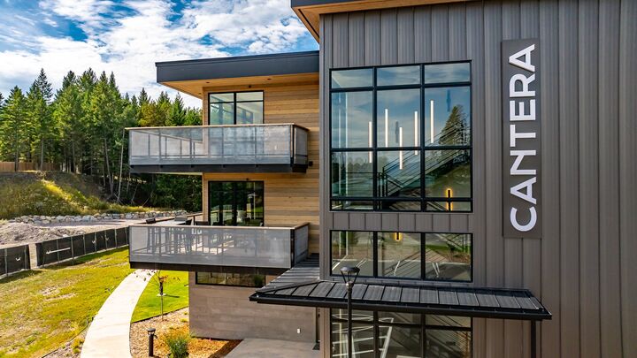 Property Photo: 86 Serpentine Circle 208 MT 59937