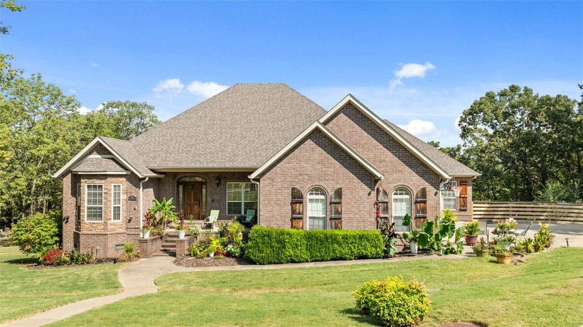 Property Photo:  492 E Fairway Lane  AR 72701 