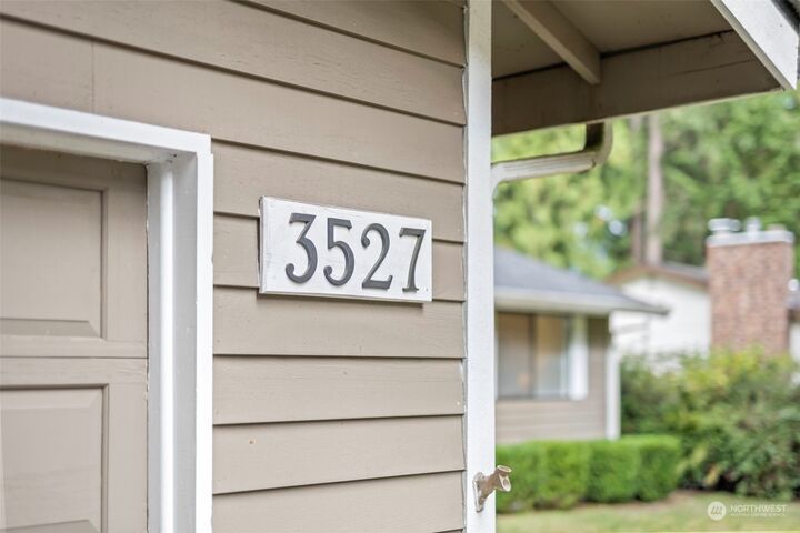Property Photo:  3527  108th Street NW  WA 98332 