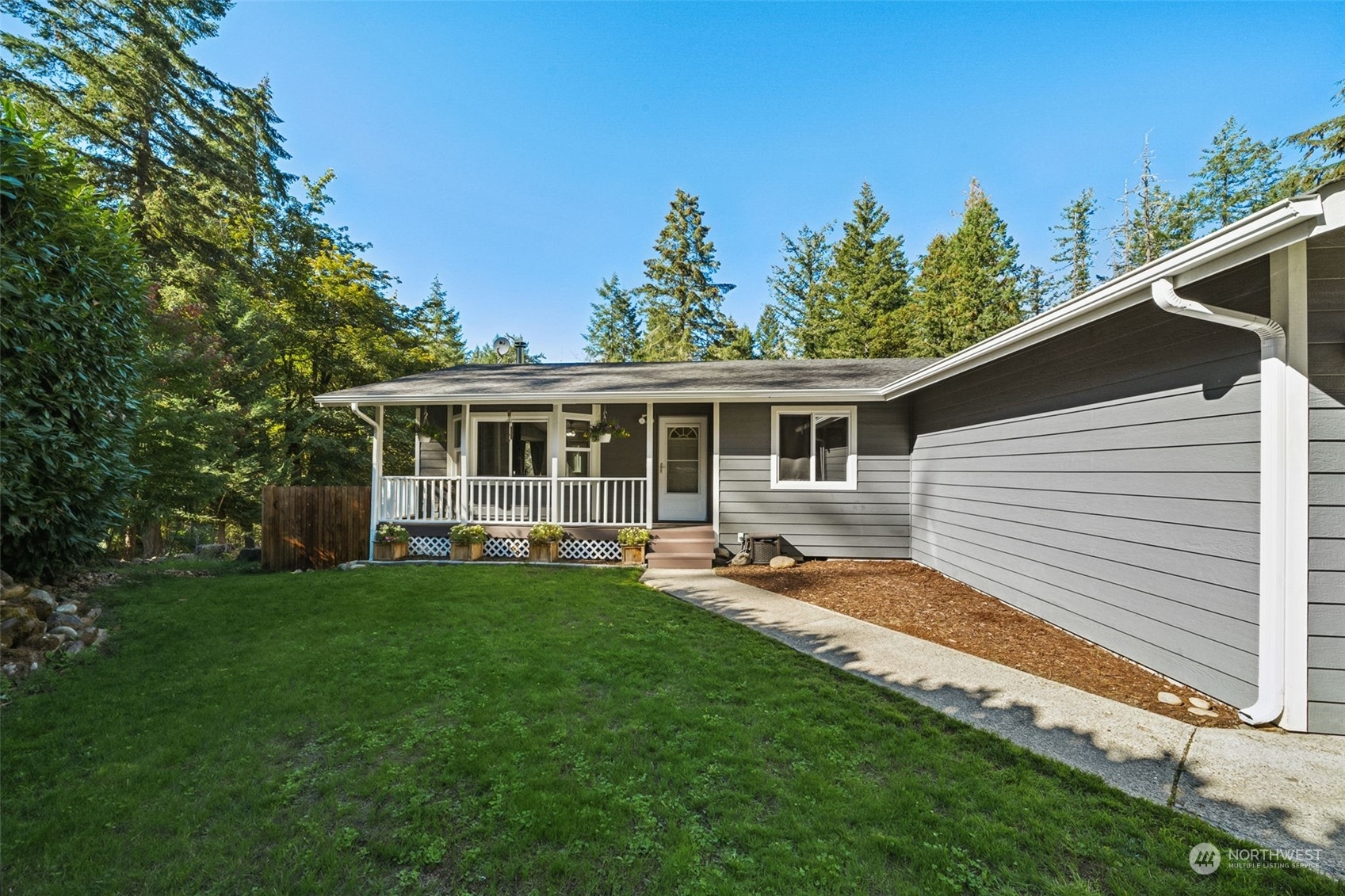 Property Photo:  17805 Rising Court SE  WA 98597 