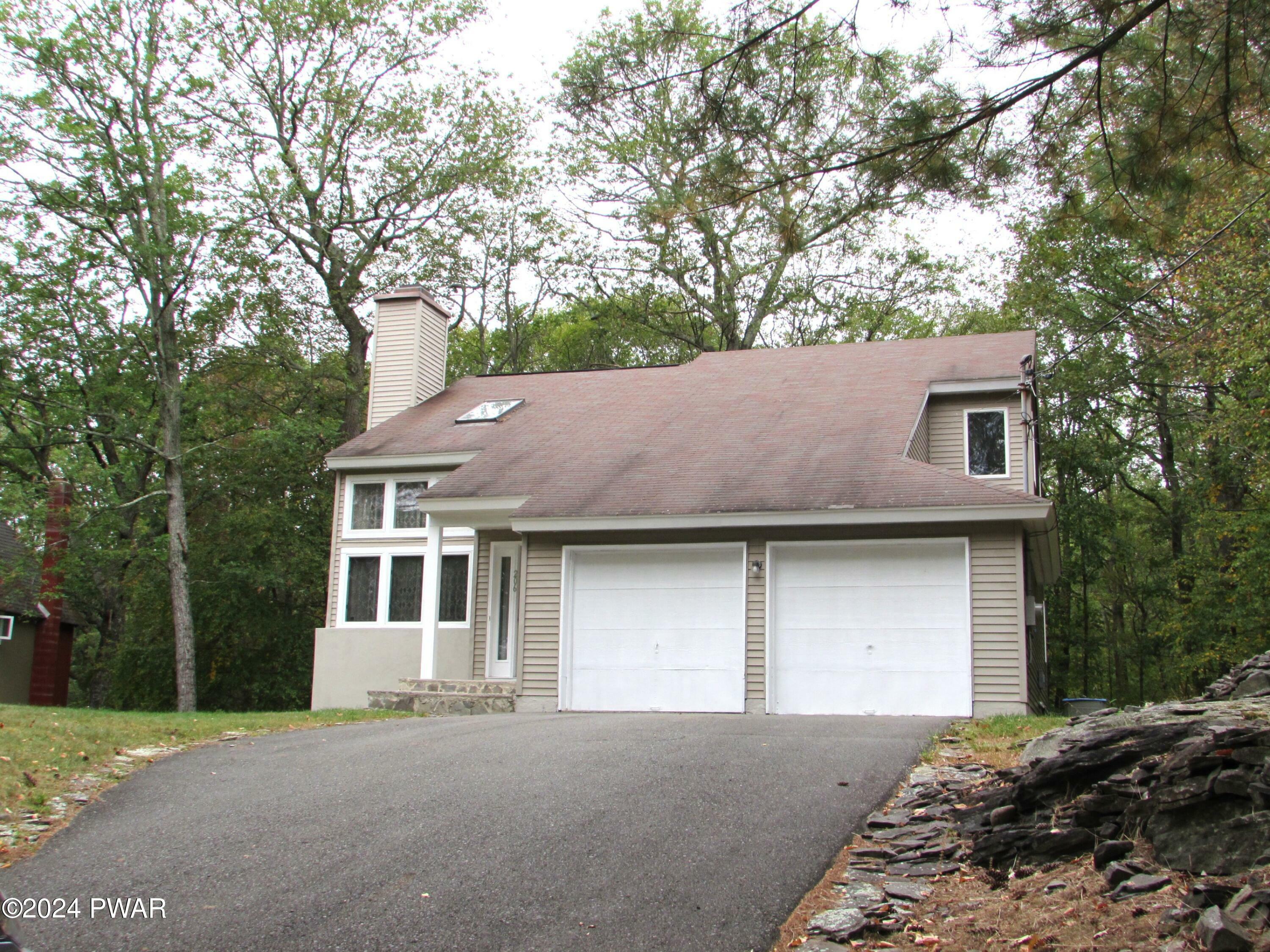 Property Photo:  206 Mountain Lake Drive  PA 18328 