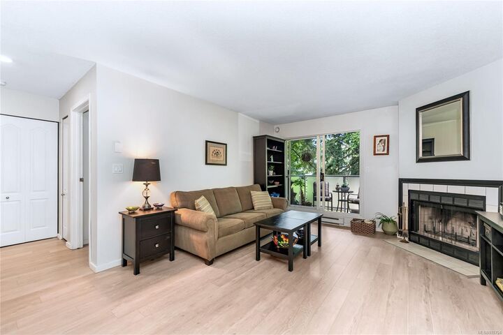 1 bed Victoria home for sale 2520 Wark St 212, Victoria, BC V8T 5G6