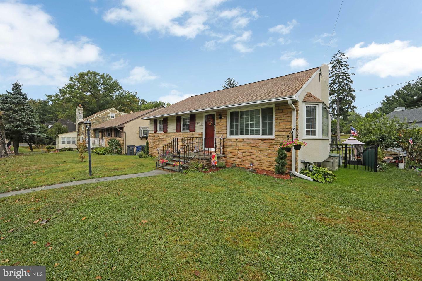 Property Photo:  1078 Huntingdon Pike  PA 19006 