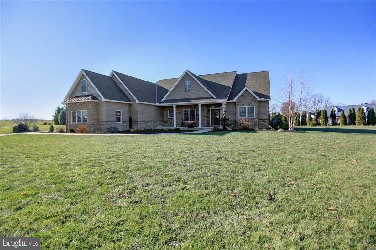 Property Photo:  2605 Echo Springs Road  PA 17202 