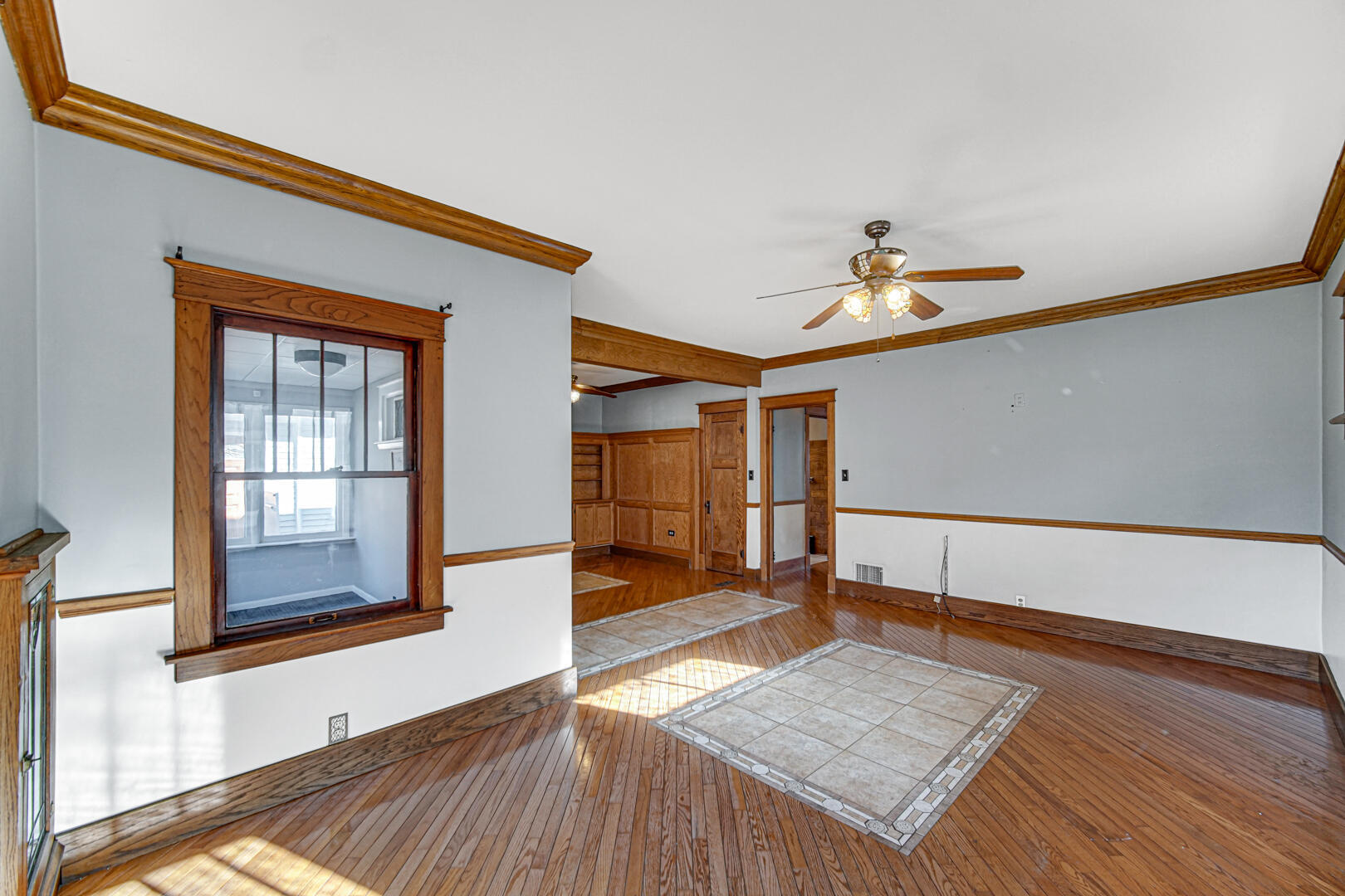Property Photo: 1539 Cleveland Avenue IN 46394