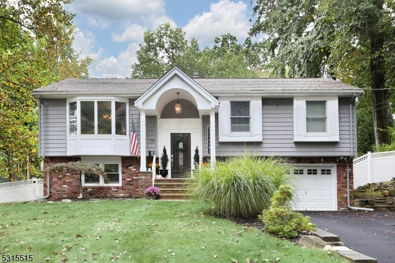 Property Photo:  139 Ridge Ave  NJ 07656 