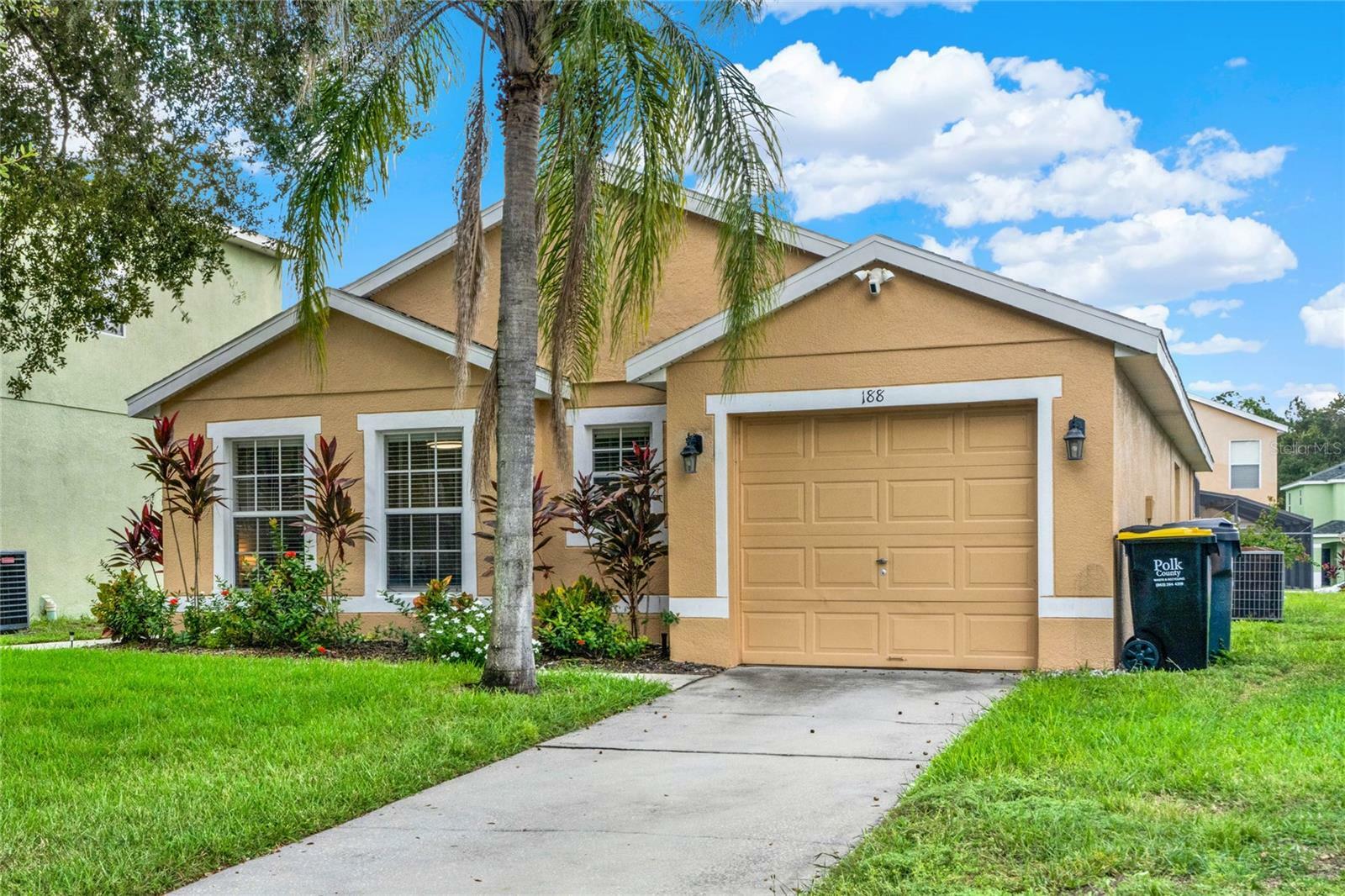 Property Photo:  188 Ridgemont Court  FL 33896 