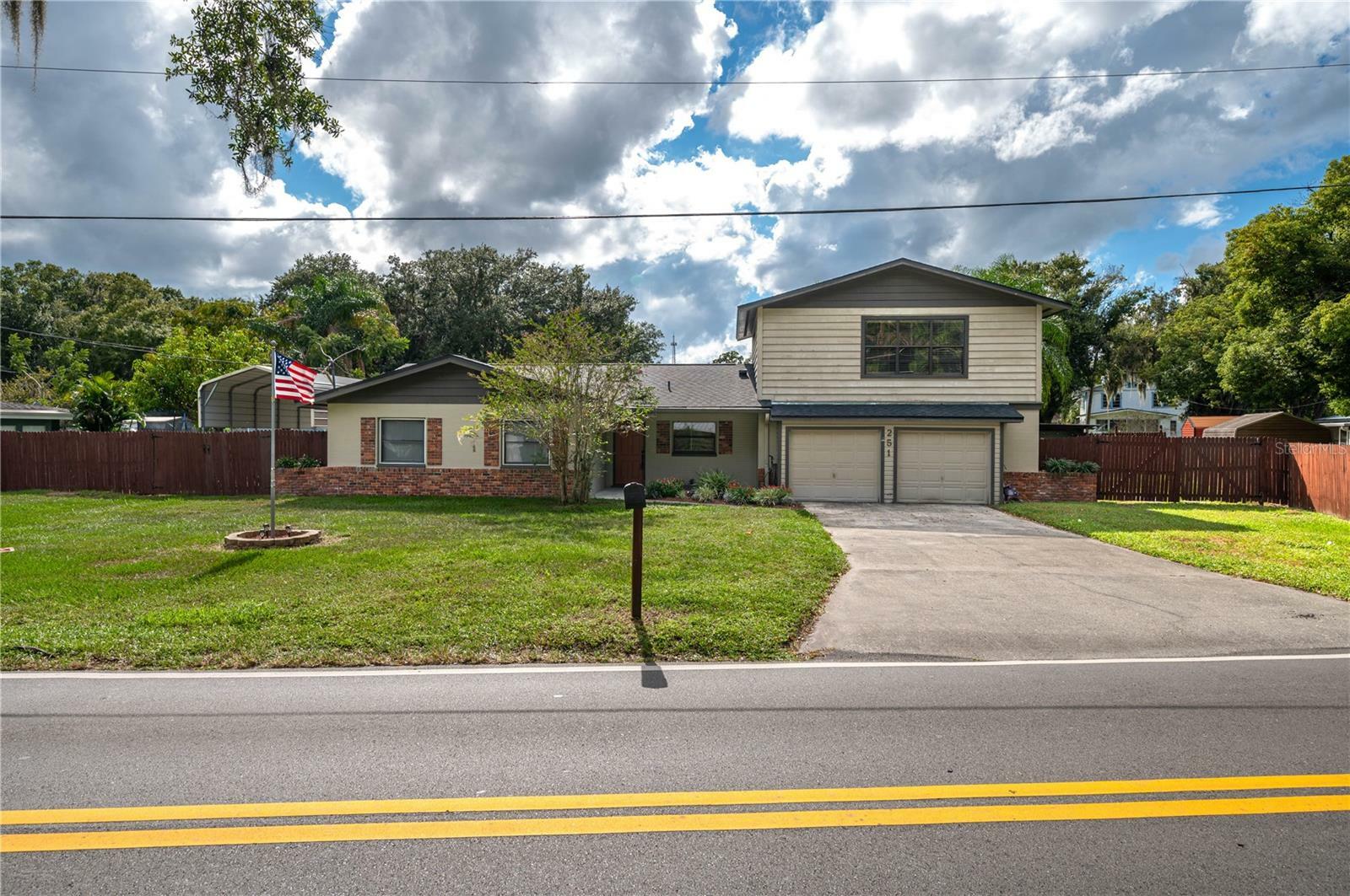 Property Photo:  251 Lake Howard Drive SW  FL 33880 