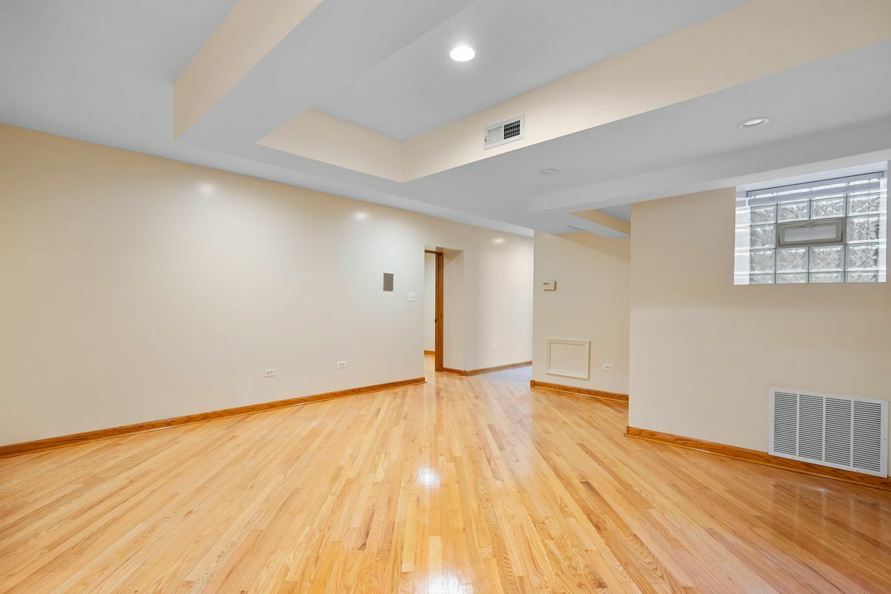 Property Photo:  5203 S Woodlawn Avenue G  IL 60615 