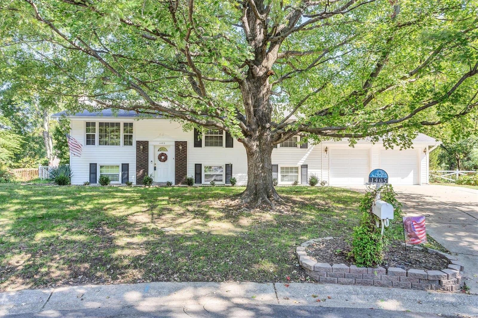 Property Photo: 1405 Pleasantview Drive MO 63303