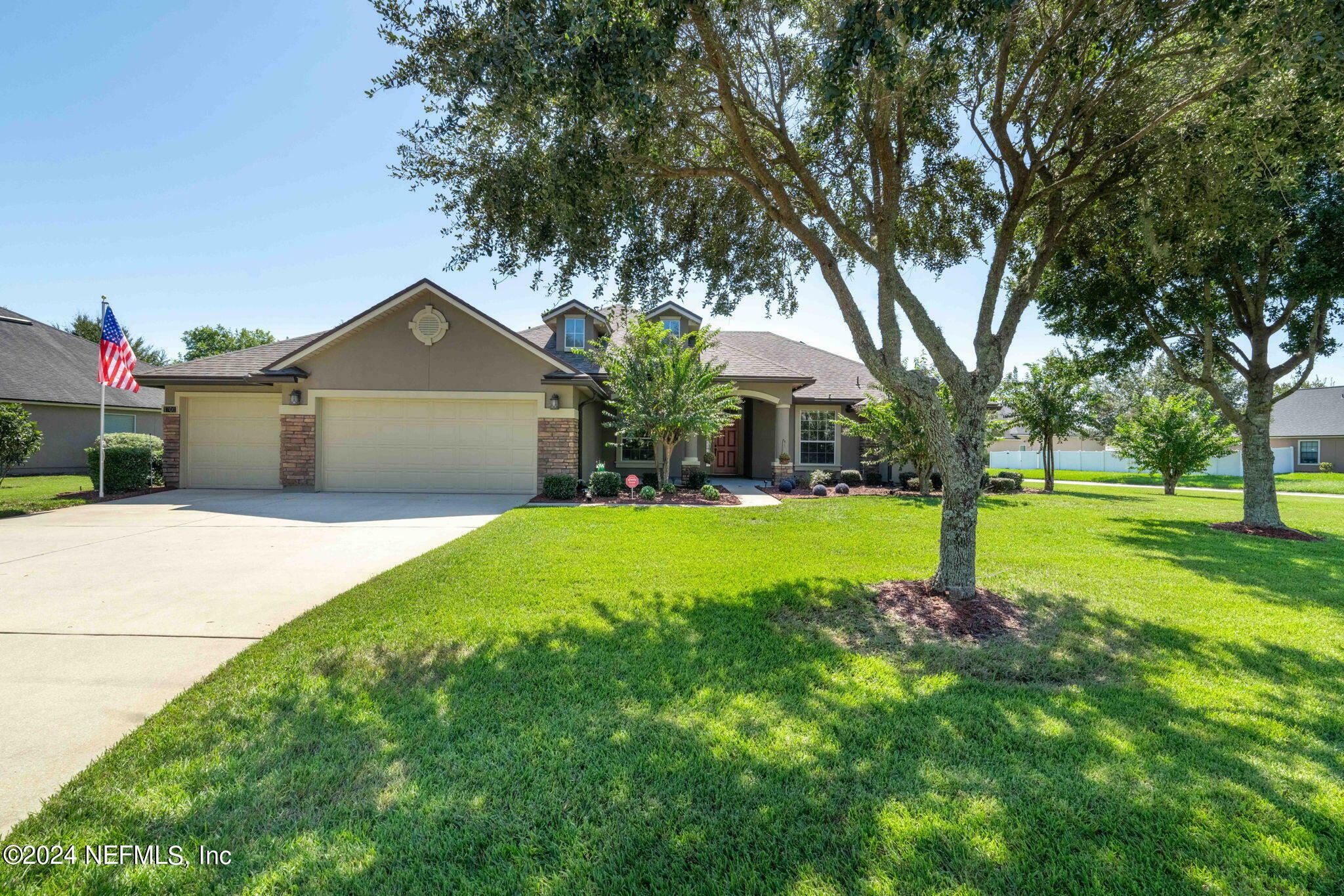 Property Photo:  1701 N Cappero Drive  FL 32092 