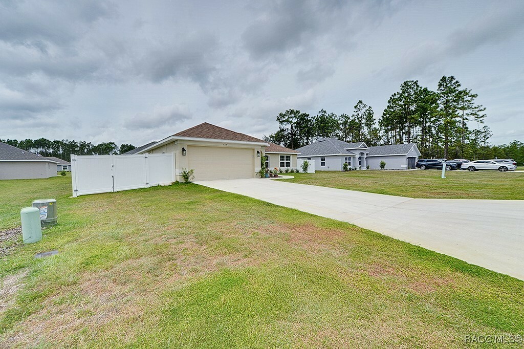 Property Photo:  8330 N India Way  FL 34434 