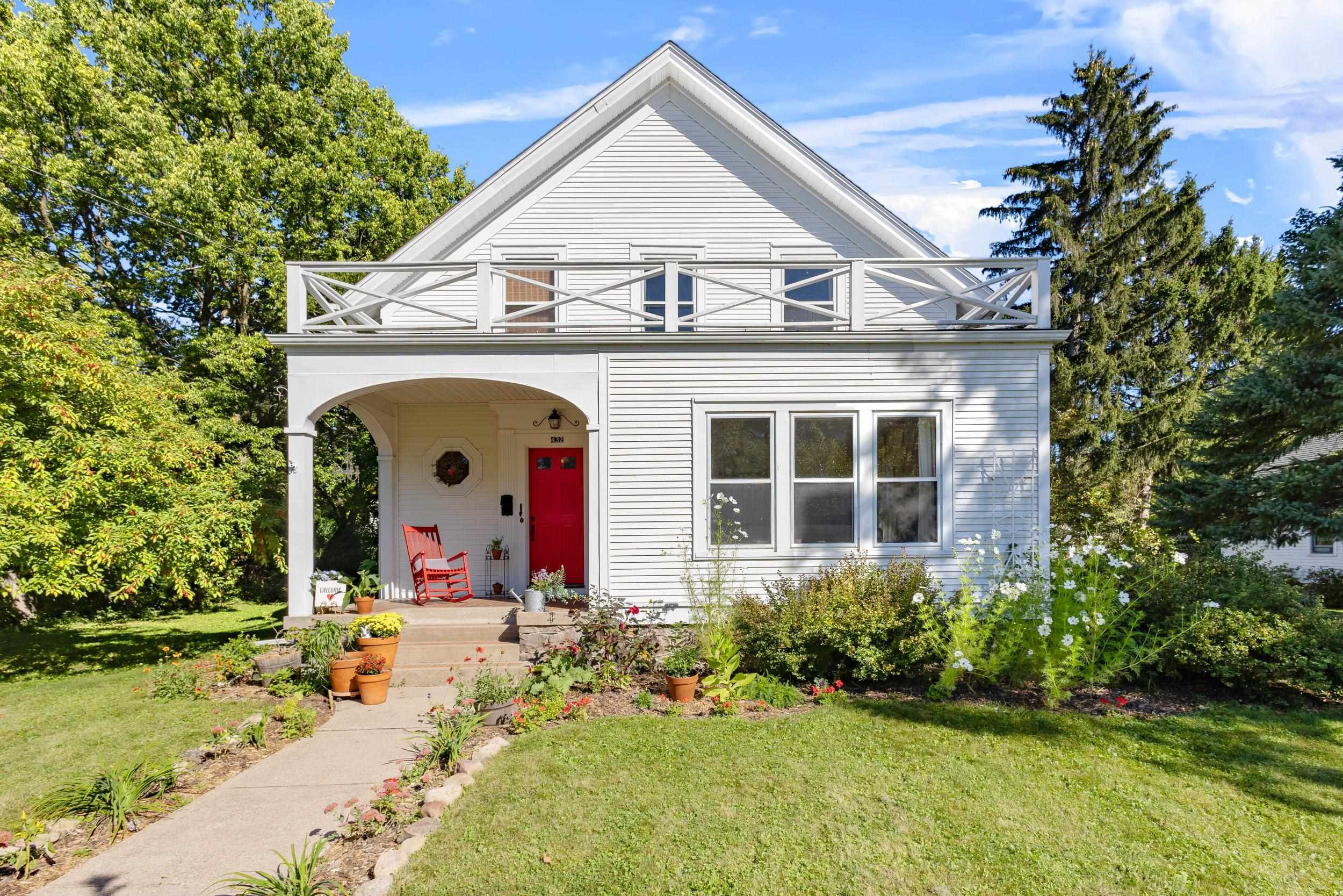 Property Photo:  432 Granite Street  WI 54981 