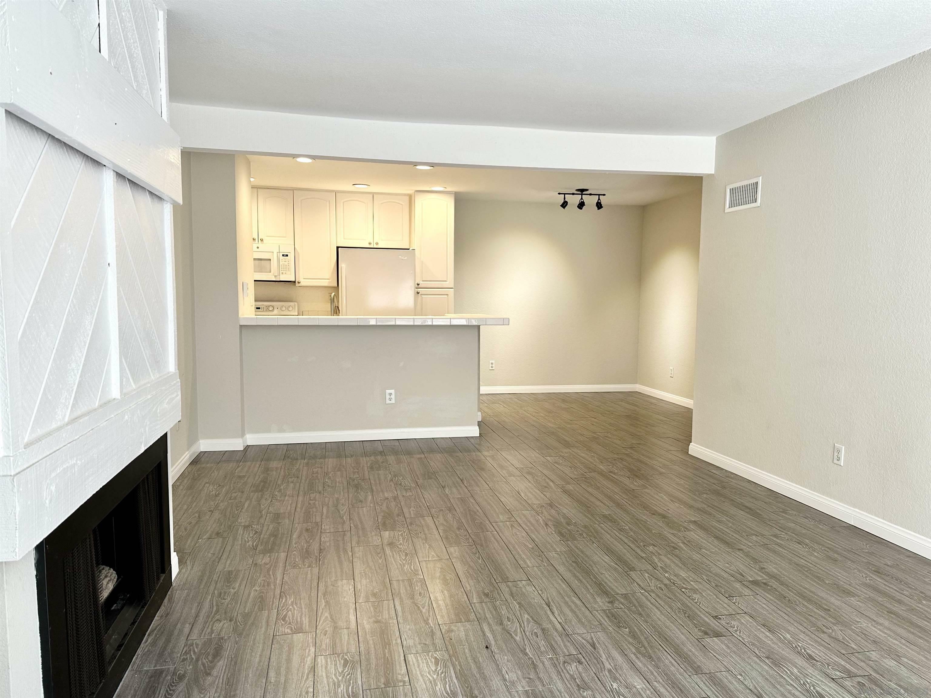 Property Photo:  9150 Gramercy Dr 194  CA 92123 