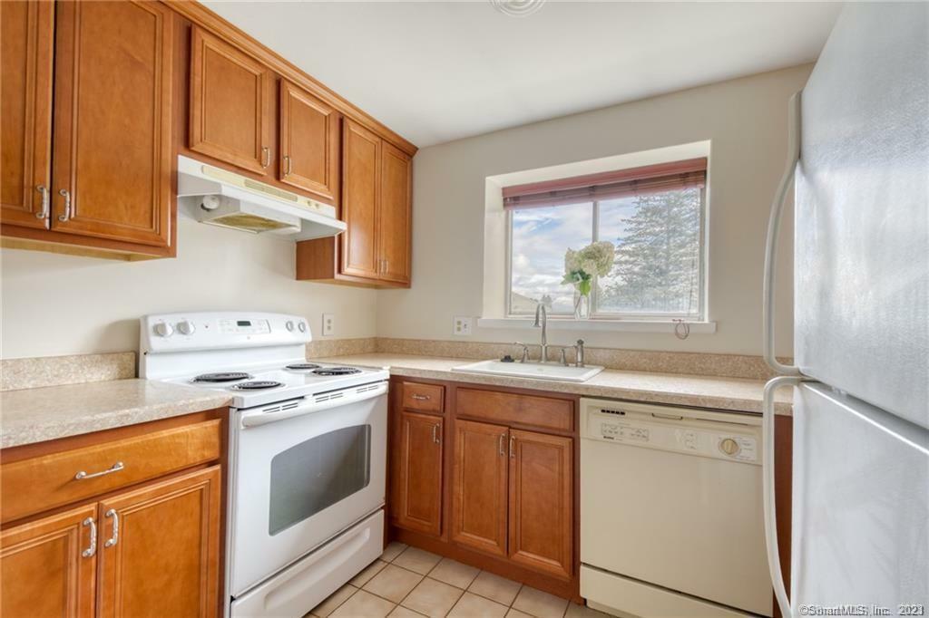 Property Photo:  9 Carillon Drive D  CT 06067 