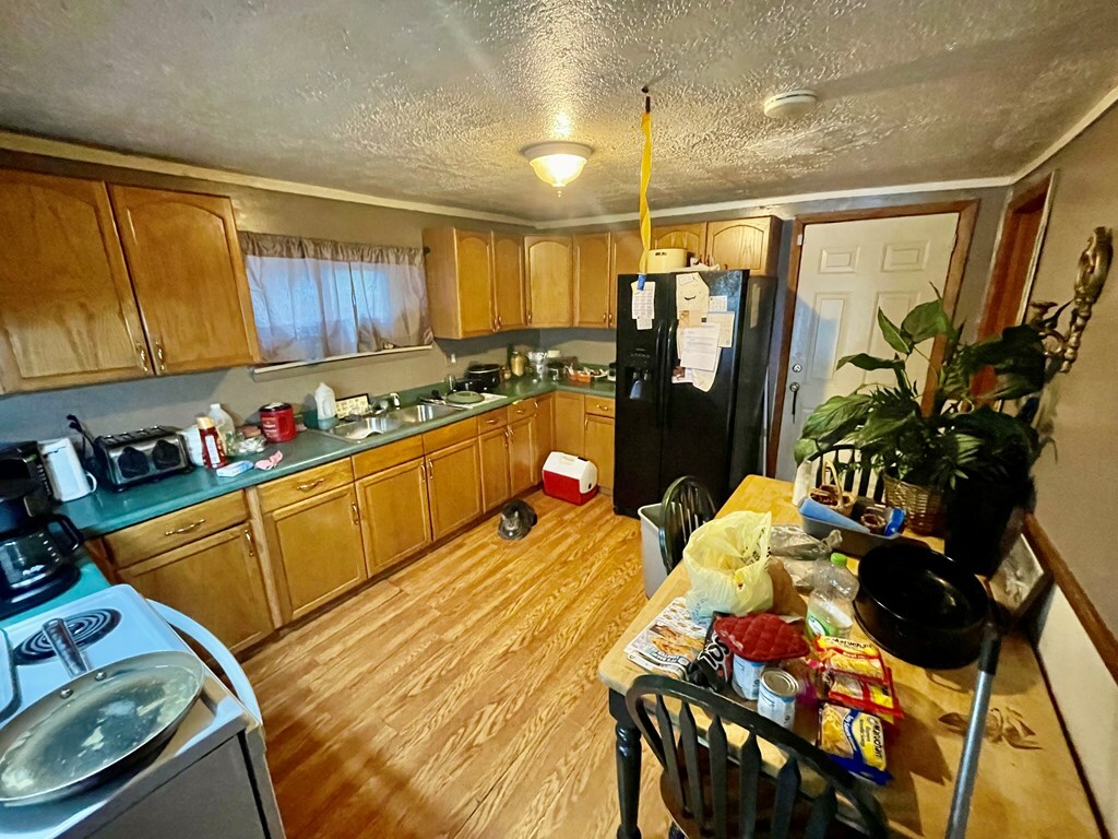 Property Photo:  940 4th St  OH 45601 